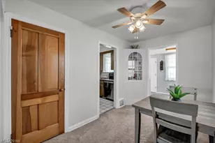 424 E 326th St, Willowick, OH 44095 - Photo 4
