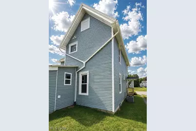 705 9th Street SW, Massillon, OH 44647 - Photo 6