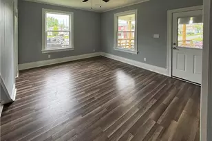 705 9th St SW, Massillon, OH 44647 - Photo 8