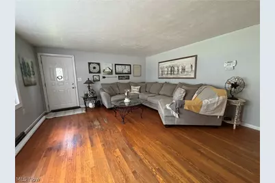 6601 Mapleton Street SE, East Canton, OH 44730 - Photo 8