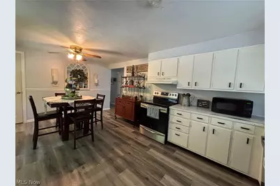 6601 Mapleton Street SE, East Canton, OH 44730 - Photo 2