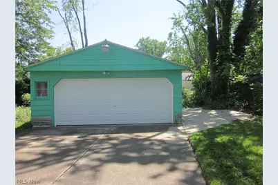 12503 Lena Avenue, Loveland, OH 44135 - Photo 8