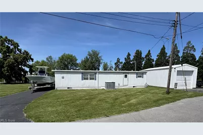 2825 W Risingsun Road, Port Clinton, OH 43452 - Photo 12