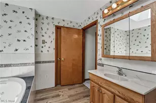 301 Crosse Rd, Amherst, OH 44001 - Photo 30