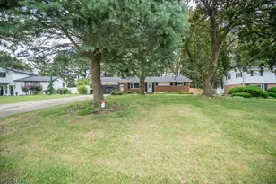 916 Marion Ave NW, Massillon, OH 44646 - Photo 2