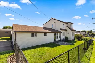 3741 Woodlawn Way, Weirton, WV 26062 - Photo 4