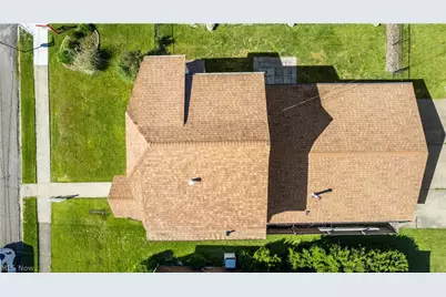 3741 Woodlawn Way, Weirton, WV 26062 - Photo 8