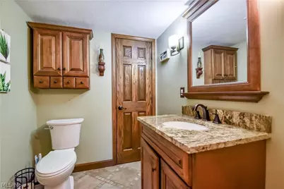 36388 Sunset Drive, Eastlake, OH 44095 - Photo 22