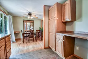 36388 Sunset Dr, Eastlake, OH 44095 - Photo 4