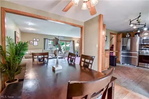 36388 Sunset Dr, Eastlake, OH 44095 - Photo 6
