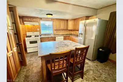 307 Florence Street, Belpre, OH 45714 - Photo 10