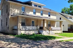 862 9th St NE, Massillon, OH 44646 - Photo 2