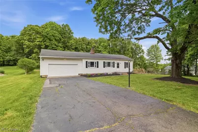 4443 Hilltop Drive, New Franklin, OH 44203 - Photo 2