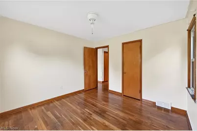 4126 W 140th Street, Loveland, OH 44135 - Photo 8