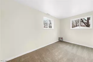 1332 Carnegie Ave, Akron, OH 44314 - Photo 22