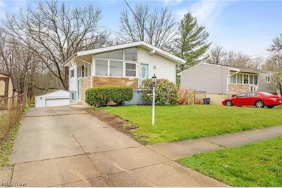 1332 Carnegie Avenue, Akron, OH 44314 - Photo 2