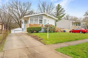 1332 Carnegie Ave, Akron, OH 44314 - Photo 2