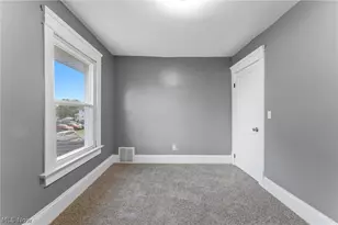 2235 Winfield Way NE, Canton, OH 44705 - Photo 18