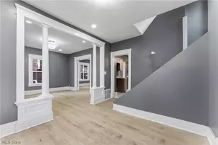 2235 Winfield Way NE, Canton, OH 44705 - Photo 4