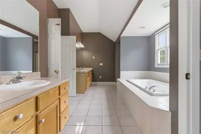 11678 Dunham Road, Sagamore Hills, OH 44067 - Photo 22