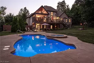 2307 Angela Vista Dr, Hinckley, OH 44233 - Photo 2