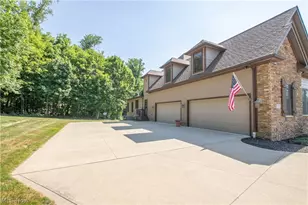 2307 Angela Vista Dr, Hinckley, OH 44233 - Photo 44