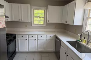 8316 Chester Pkwy, Loveland, OH 44103 - Photo 2