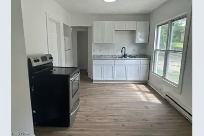161 Fernwood Avenue, Barberton, OH 44203 - Photo 10