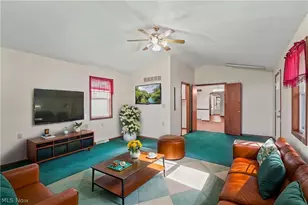 5635 Yorktown Ln, Austintown, OH 44515 - Photo 10