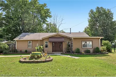 912 Maplewood Avenue, Painesville Twp, OH 44077 - Photo 1