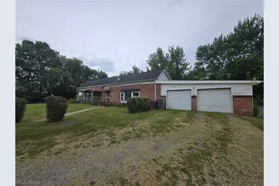 1427 Hawn Street, Youngstown, OH 44506 - Photo 2
