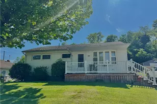358 Hedges St, Hopedale, OH 43976 - Photo 2