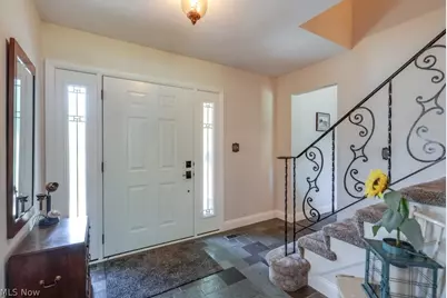 339 S Park Drive, Aurora, OH 44202 - Photo 4