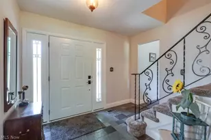 339 S Park Dr, Aurora, OH 44202 - Photo 4