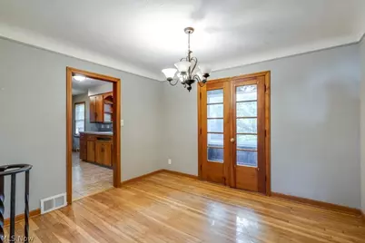 251 E 286th Street, Willowick, OH 44095 - Photo 10