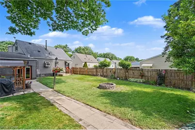 806 Tallkron Drive, Akron, OH 44305 - Photo 46