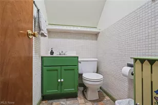 806 Tallkron Dr, Akron, OH 44305 - Photo 22