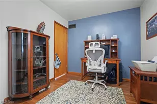 806 Tallkron Dr, Akron, OH 44305 - Photo 16