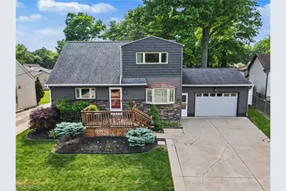 806 Tallkron Drive, Akron, OH 44305 - Photo 2
