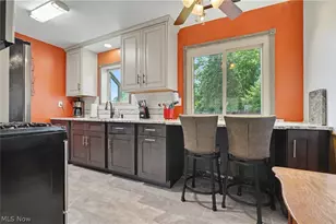 806 Tallkron Dr, Akron, OH 44305 - Photo 6