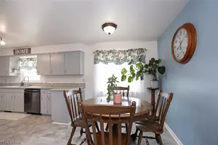 173 Terra Ln, Amherst, OH 44001 - Photo 8