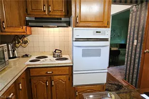 2980 Bauker Ln, Youngstown, OH 44505 - Photo 14