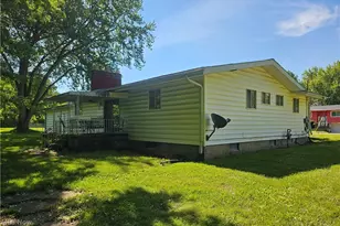 2980 Bauker Ln, Youngstown, OH 44505 - Photo 4