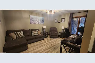 2648 Connecticut Court, Uniontown, OH 44685 - Photo 8