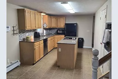 387 Stable Drive, LaGrange, OH 44050 - Photo 6