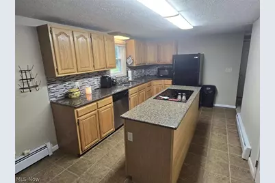 387 Stable Drive, LaGrange, OH 44050 - Photo 4