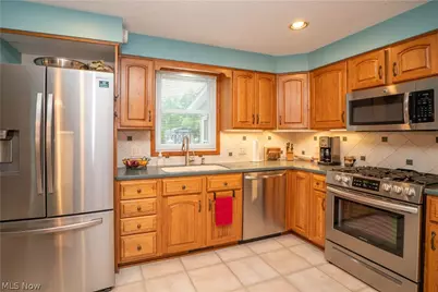 11507 Lela Avenue NW, Uniontown, OH 44685 - Photo 14