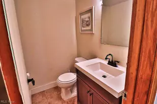 1601 Marion Dr, Coshocton, OH 43812 - Photo 2