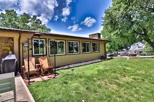 1601 Marion Dr, Coshocton, OH 43812 - Photo 6