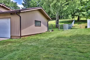 1601 Marion Dr, Coshocton, OH 43812 - Photo 4